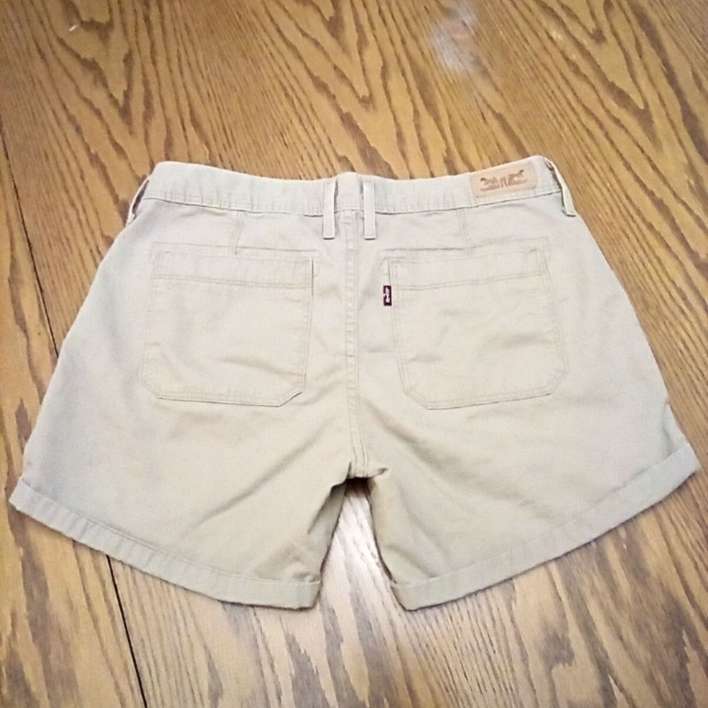 🍭Vintage Levi brand Shorts Size 28 waist